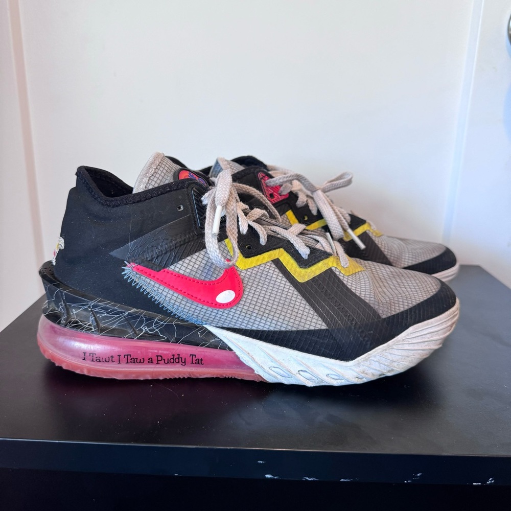Nike LeBron - Picture 5 of 8